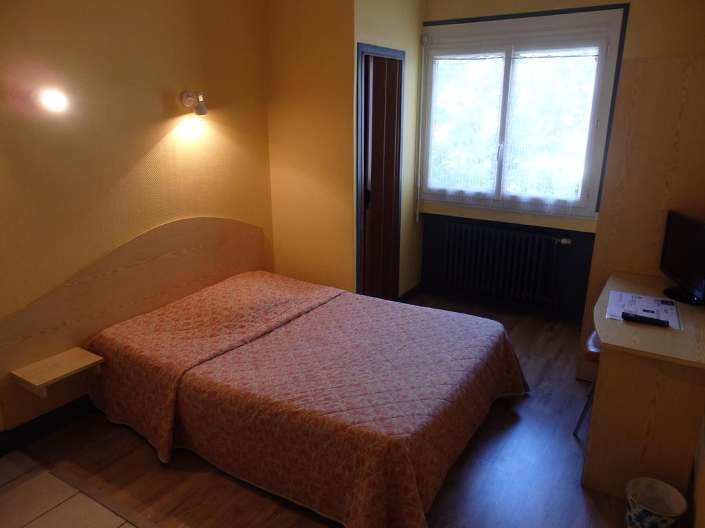 Servhotel Morestel エクステリア 写真
