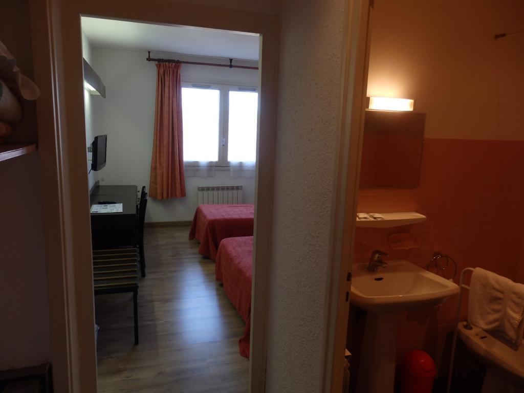 Servhotel Morestel エクステリア 写真