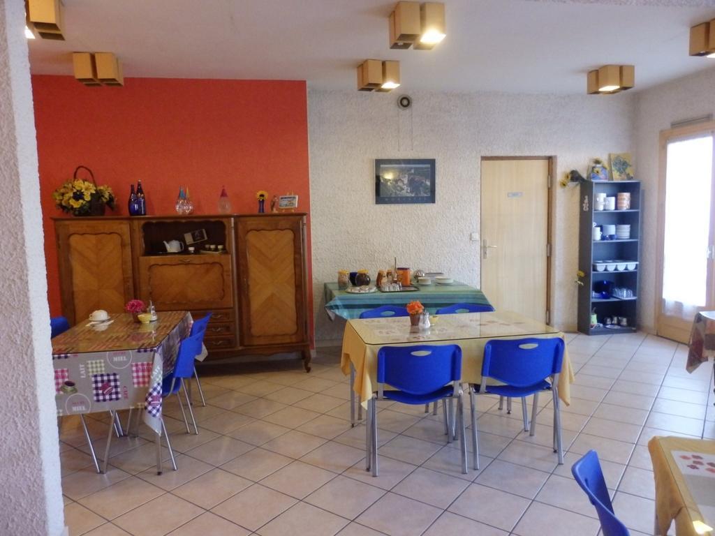 Servhotel Morestel エクステリア 写真