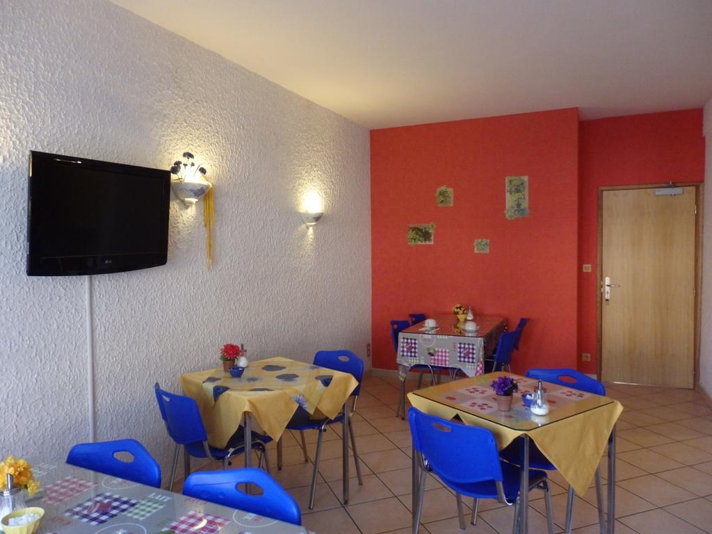 Servhotel Morestel エクステリア 写真