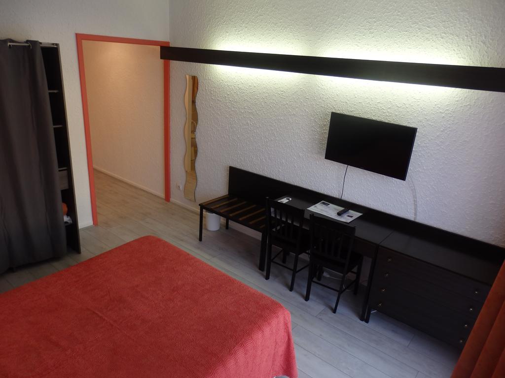 Servhotel Morestel エクステリア 写真