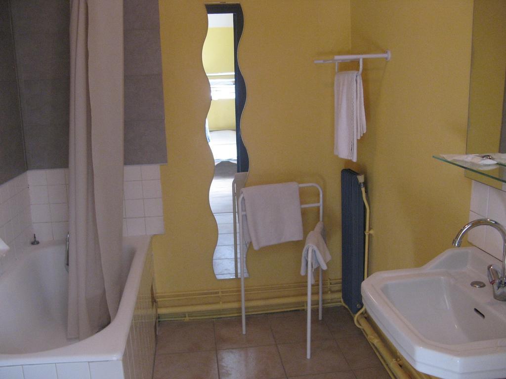 Servhotel Morestel エクステリア 写真