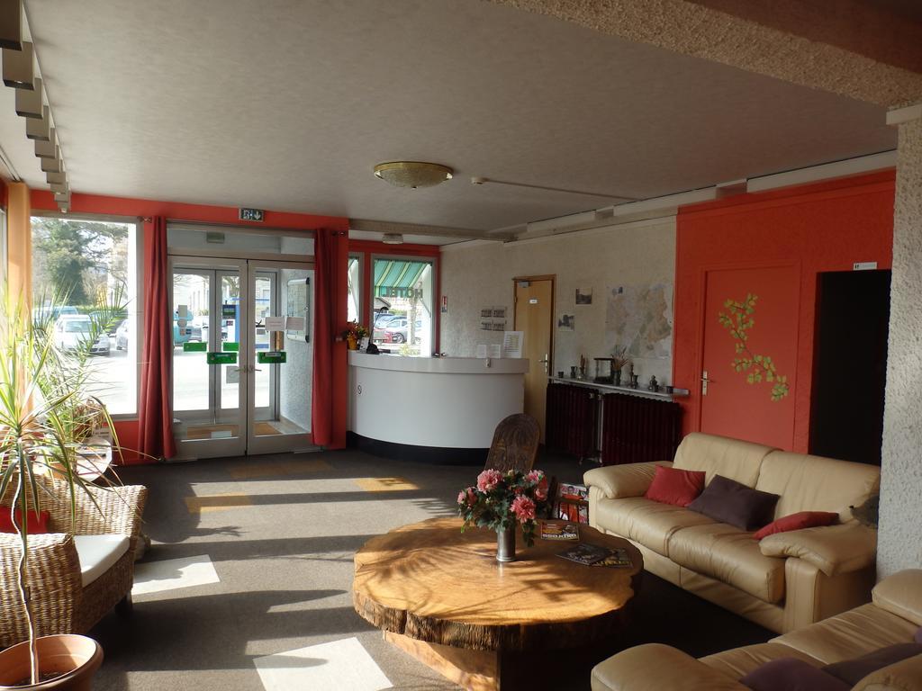 Servhotel Morestel エクステリア 写真